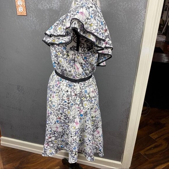 Likely contour daisy delbarton ruffle mini dress. One shoulder, floral, girly - Picture 8 of 11